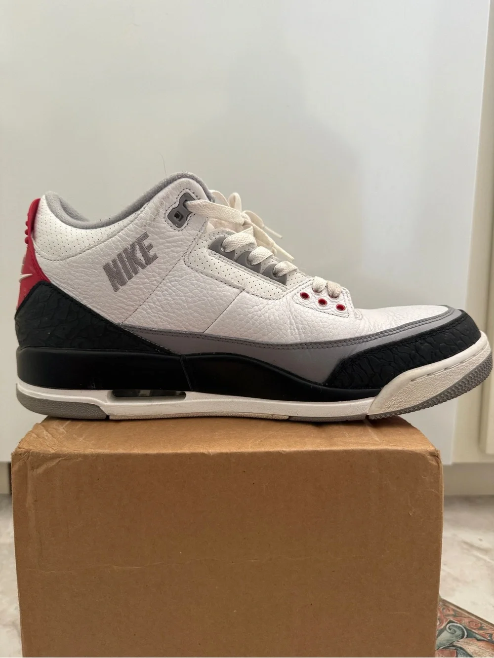 Nike Air Jordan 3 Retro Tinker Hatfield -  Men’s 11.5 - Picture 6 of 9